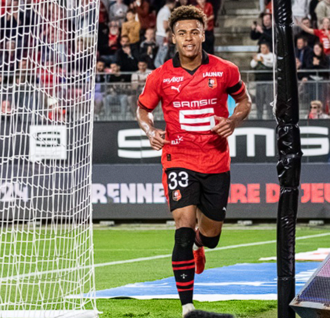 巴黎边锋杜埃腿筋受伤：伤情详情与康复规划解析