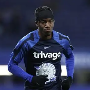 英超第13轮：<a href='/news/tag/1149661.html' style='color: blue;'>马杜埃凯</a>战旧主，赛场情绪风波引关注