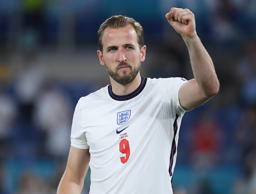 凯恩谈德国杯晋级：斗志团结铸胜利，信心满满迎新年