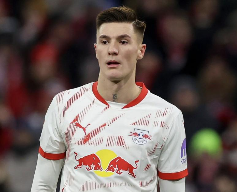 萨哈评曼联引援：舍什科签约或为决策失误